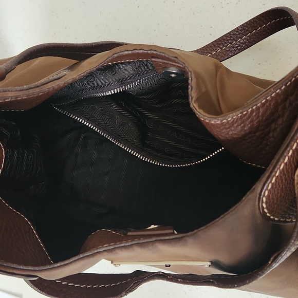 Authenic vintage Prada nylon tessuto bag in brown - Picture 8 of 13